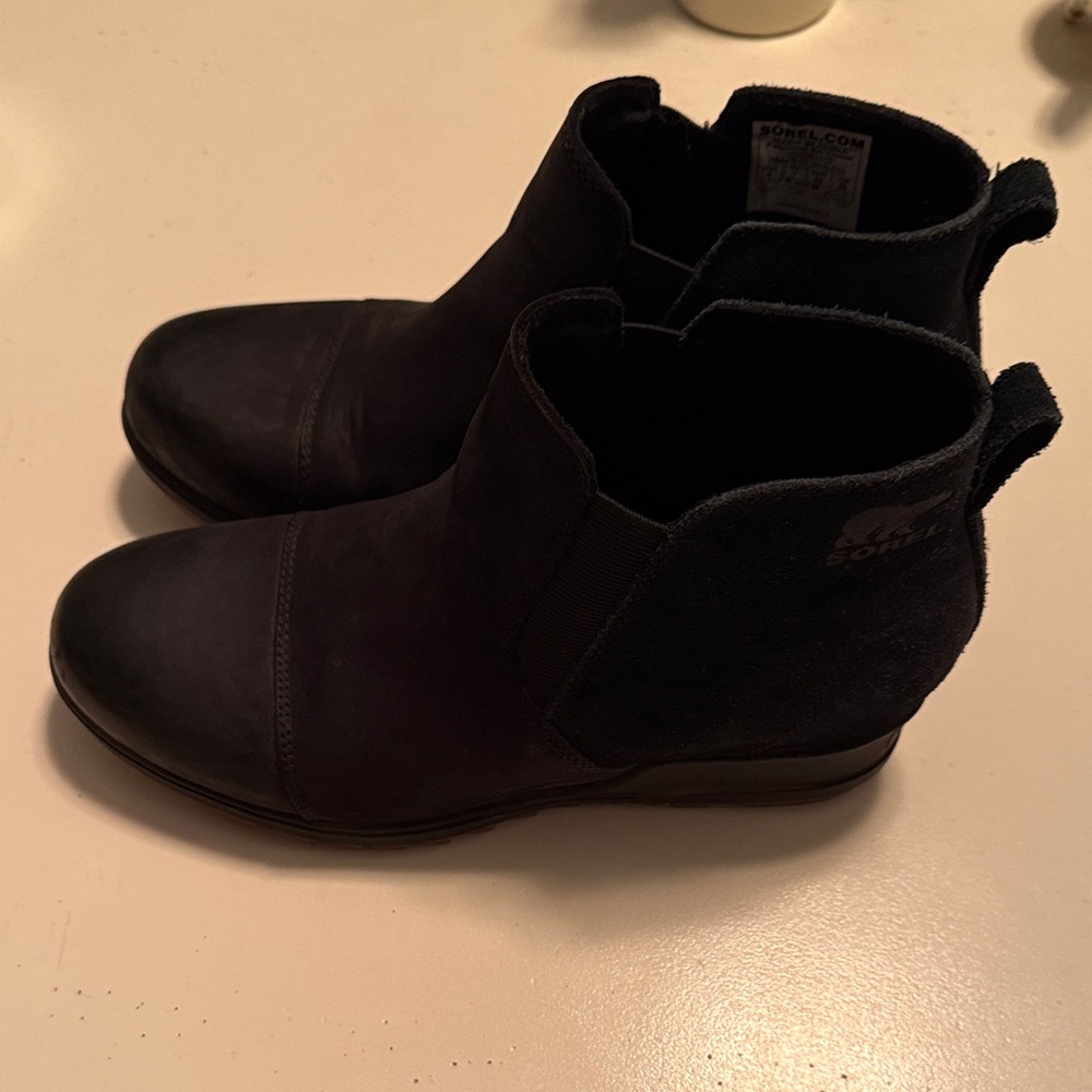 Sorel Women's Dark Ankle Booties